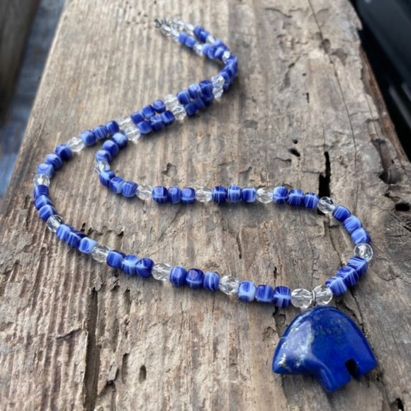 Hand Carved Blue Lazurite Gemstone Bear Pendant Bead Necklace - Picture 9 of 9